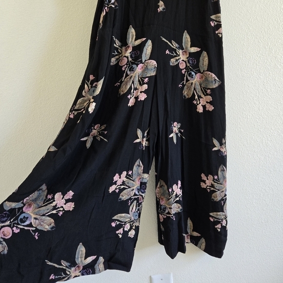 Free People Dream Big Floral Print Jumpsuit Size XS EUC - Picture 8 of 16